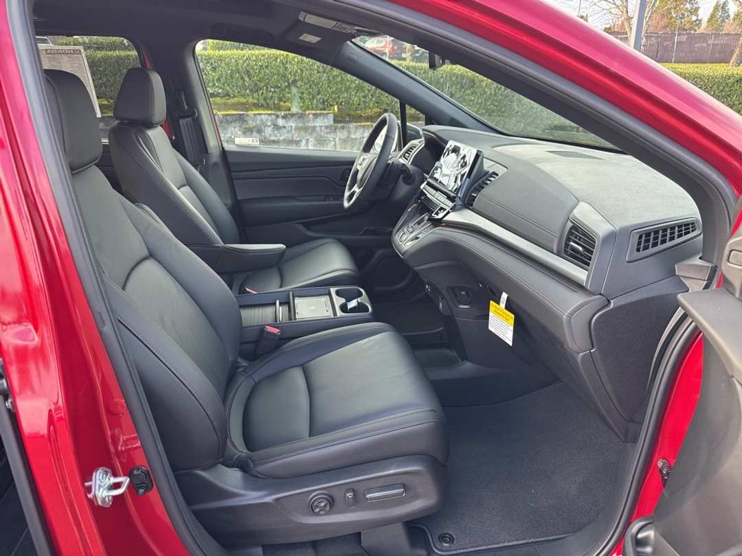 2026 Honda Odyssey SportL - Image 19