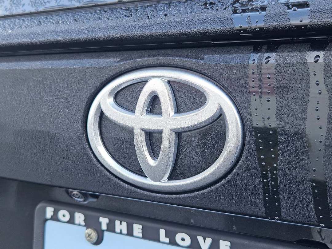 2024 Toyota Rav4 LE - Image 29