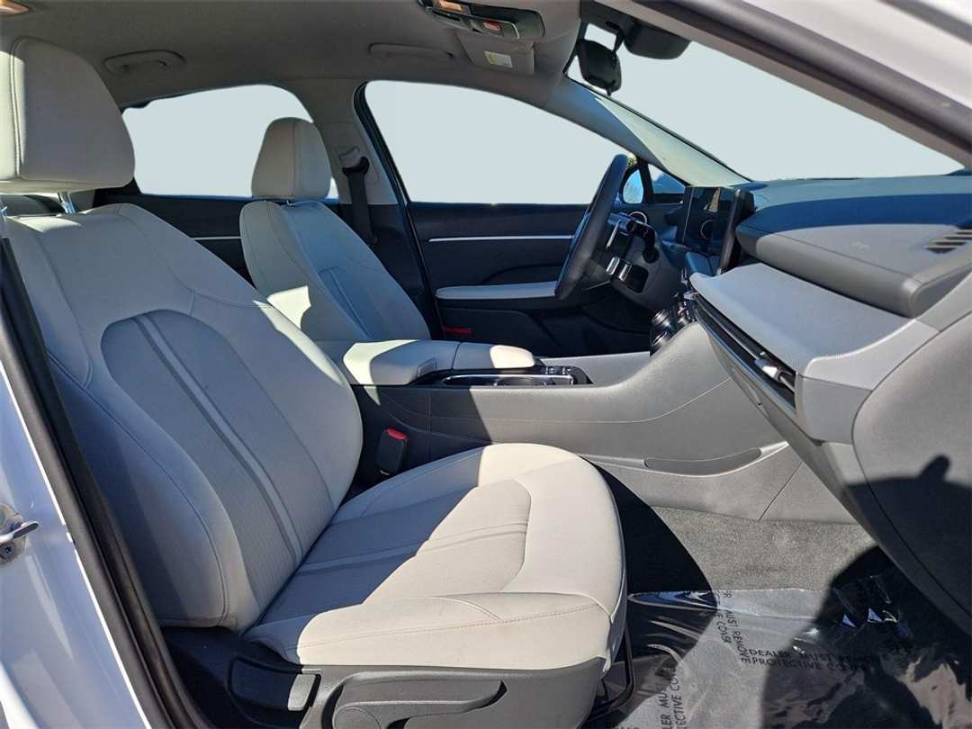 2025 Hyundai Sonata SEL - Image 27
