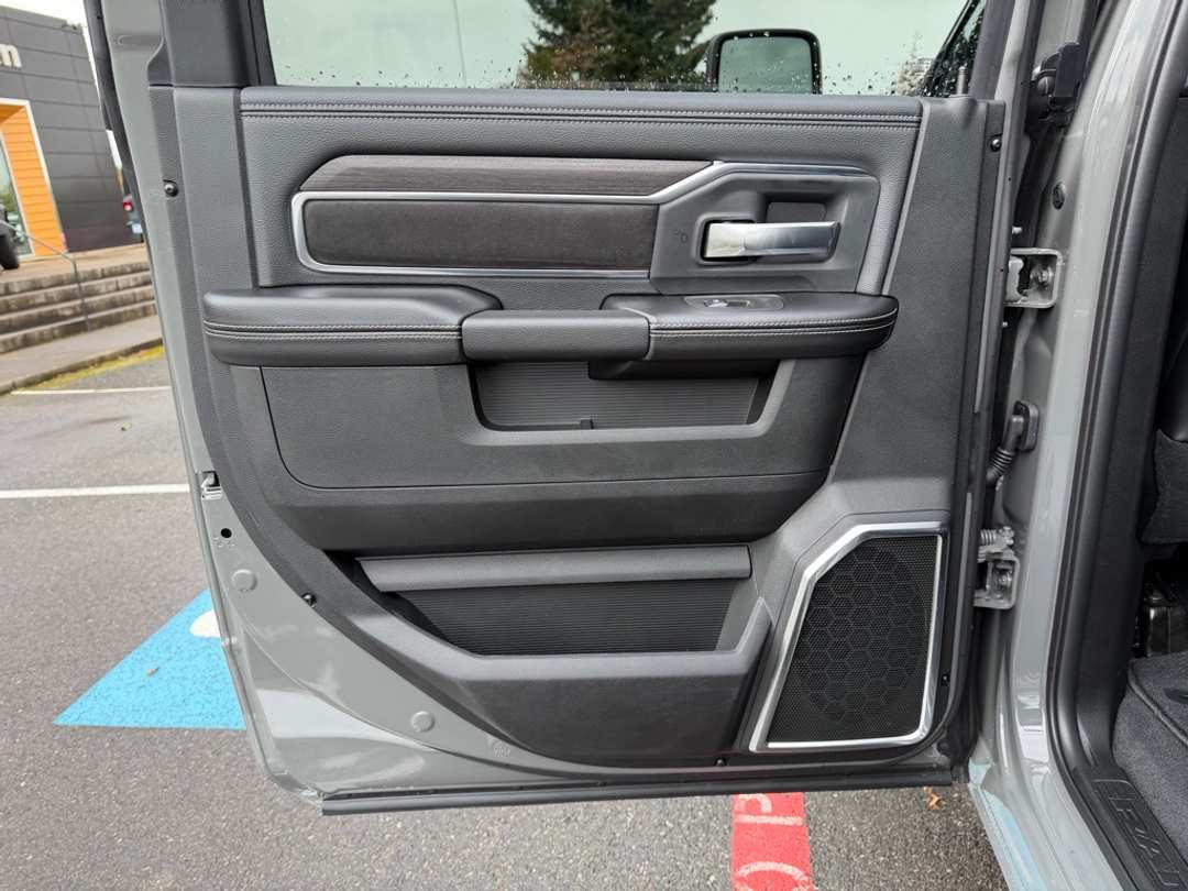 2026 Ram 3500 Laramie - Image 30