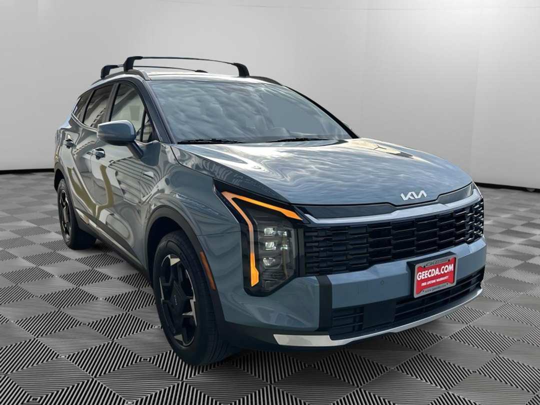 2026 Kia Sportage EX - Image 3