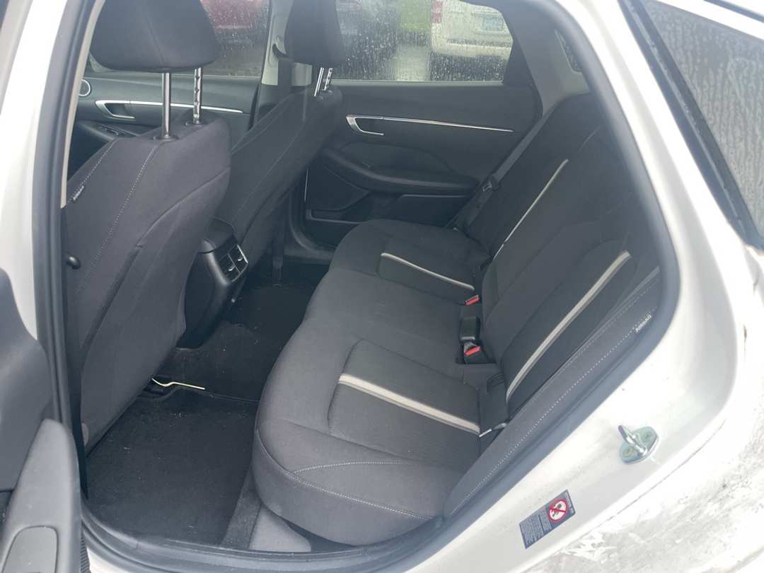 2022 Hyundai Sonata SEL - Image 8