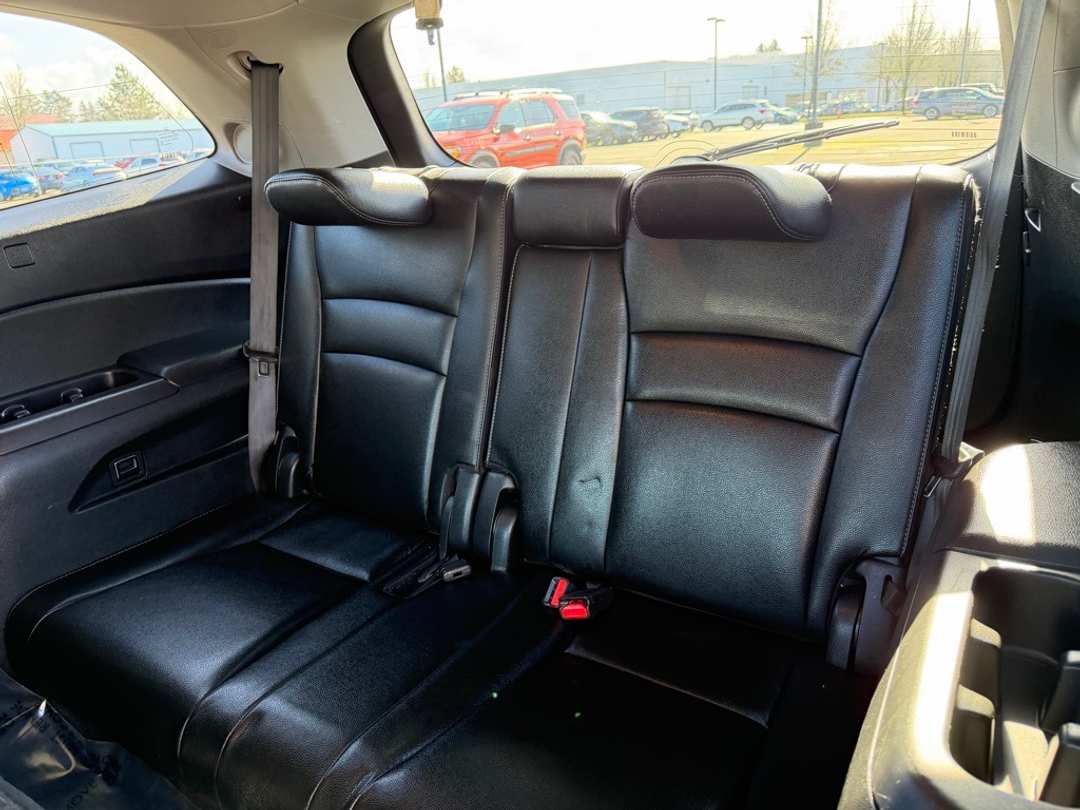 2017 Honda Pilot Touring - Image 33