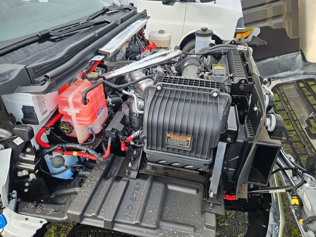 2025 Chevrolet Silverado 4500Hd - Image 37