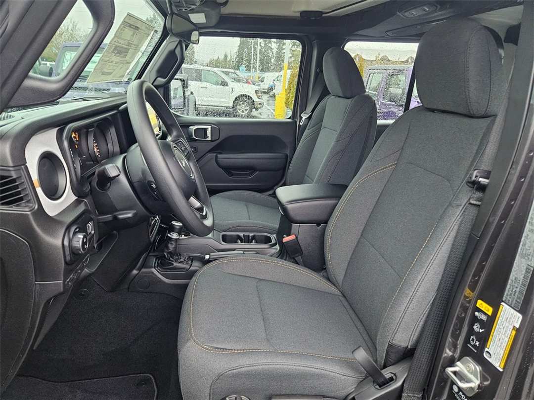 2026 Jeep Gladiator Sport - Image 14