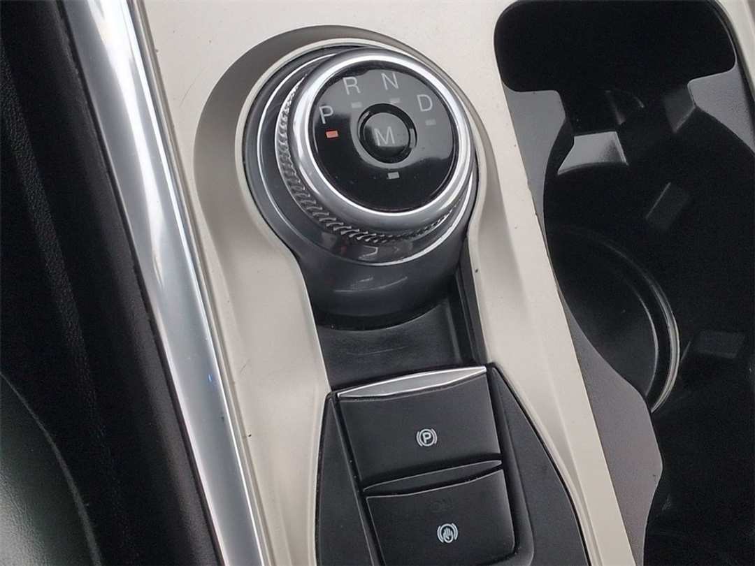 2022 Ford Explorer Timberline - Image 17