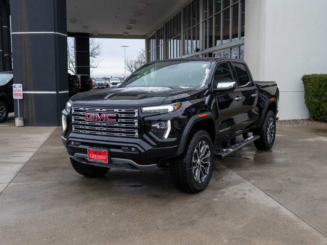 2026 GMC Canyon Denali - Image 3