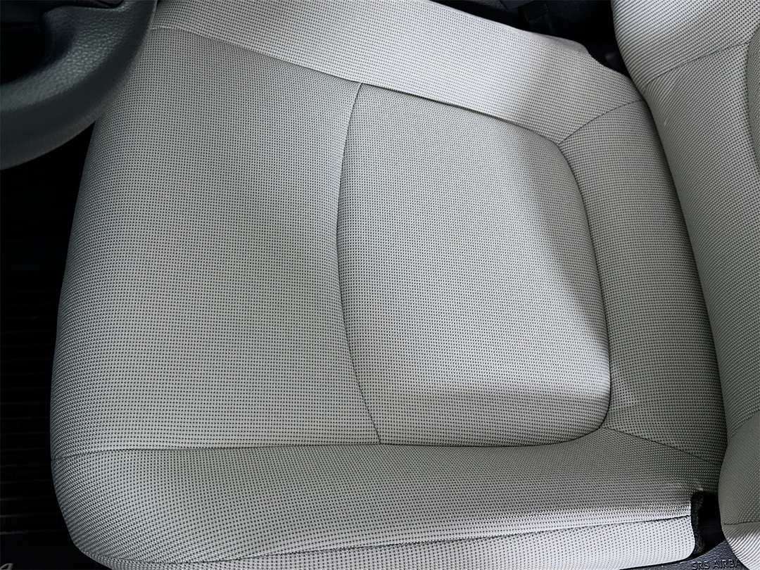 2026 Toyota Corolla Cross L - Image 19