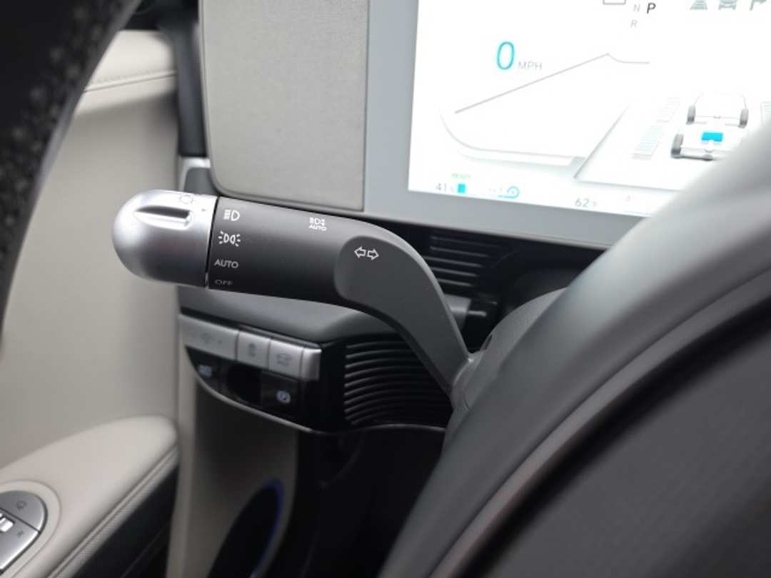 2022 Hyundai Ioniq 5 SEL - Image 13