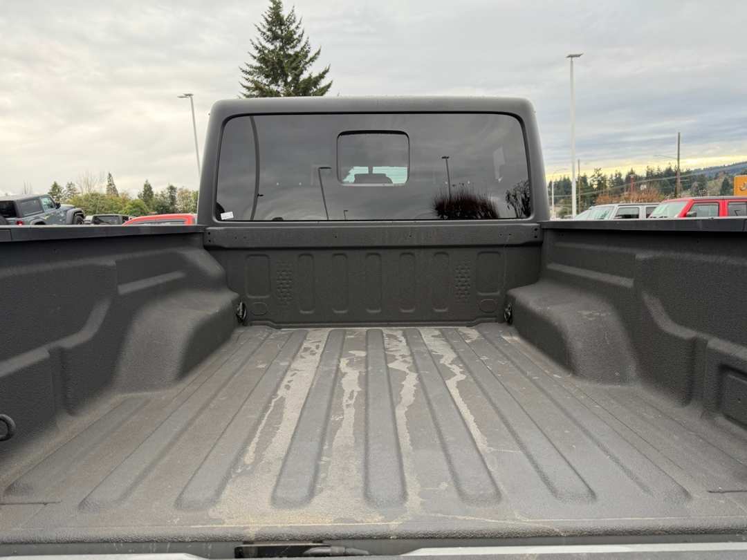 2023 Jeep Gladiator Mojave - Image 10