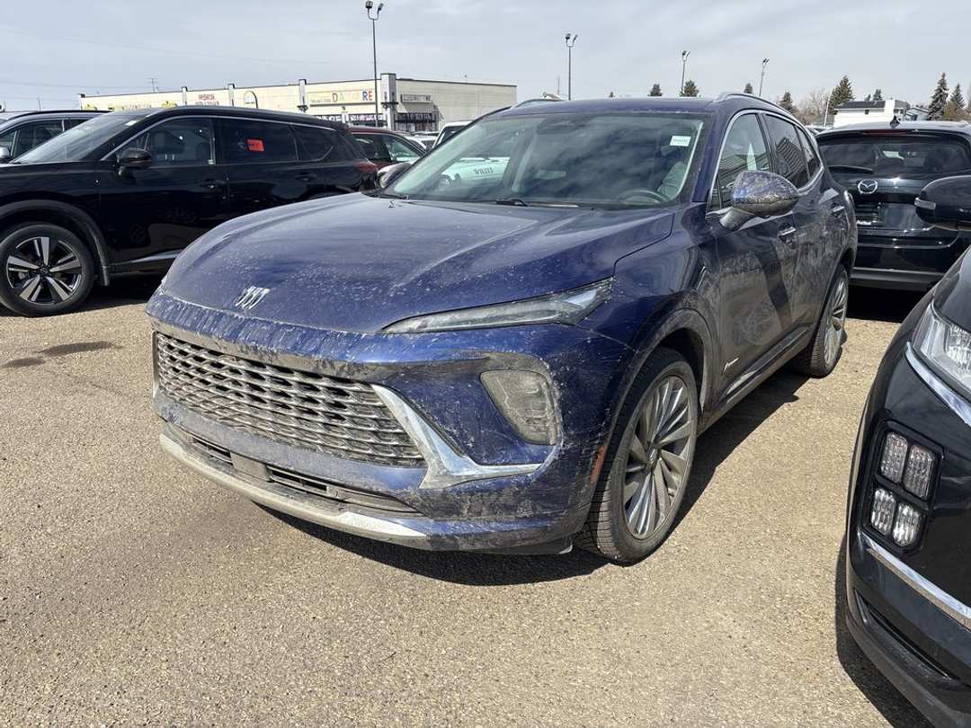 2025 Buick Envision - Image 2