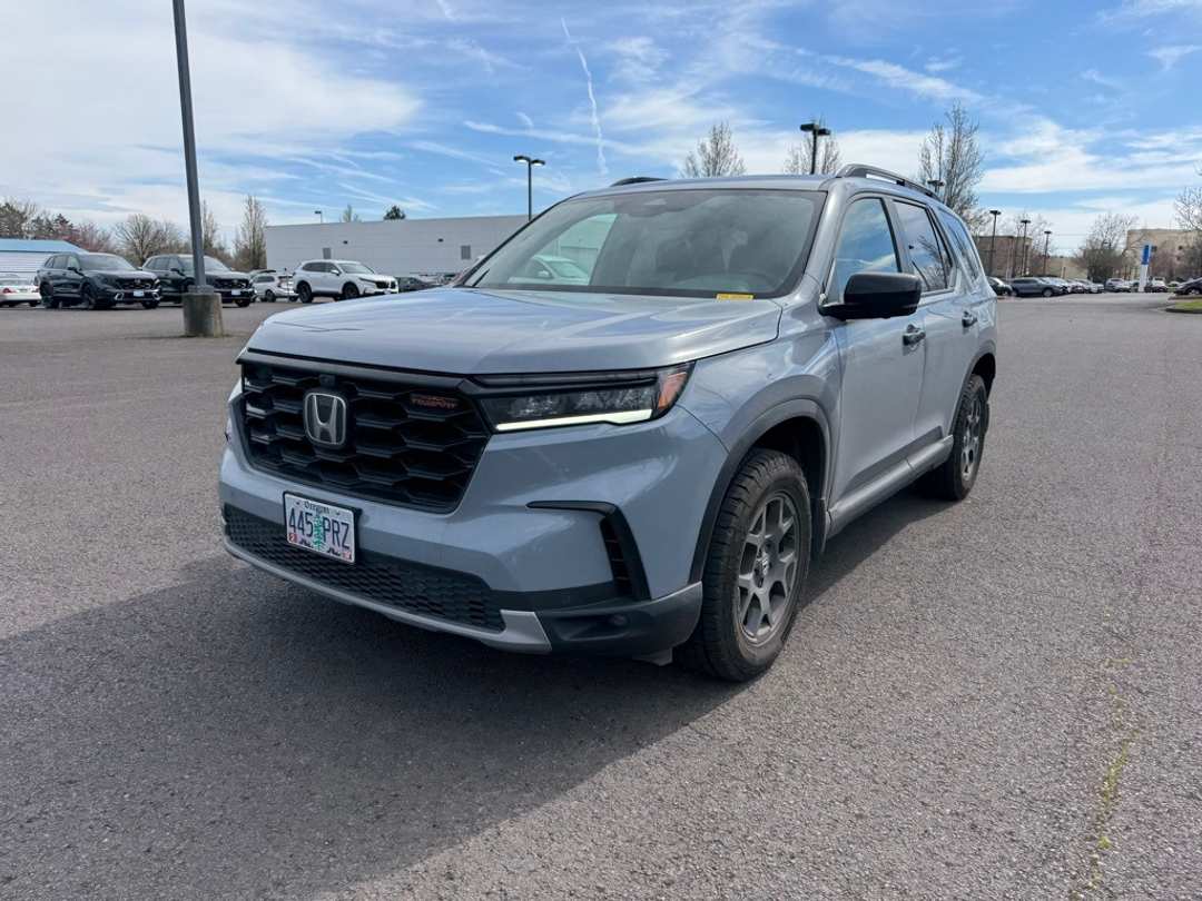 2024 Honda Pilot TrailSport - Image 3