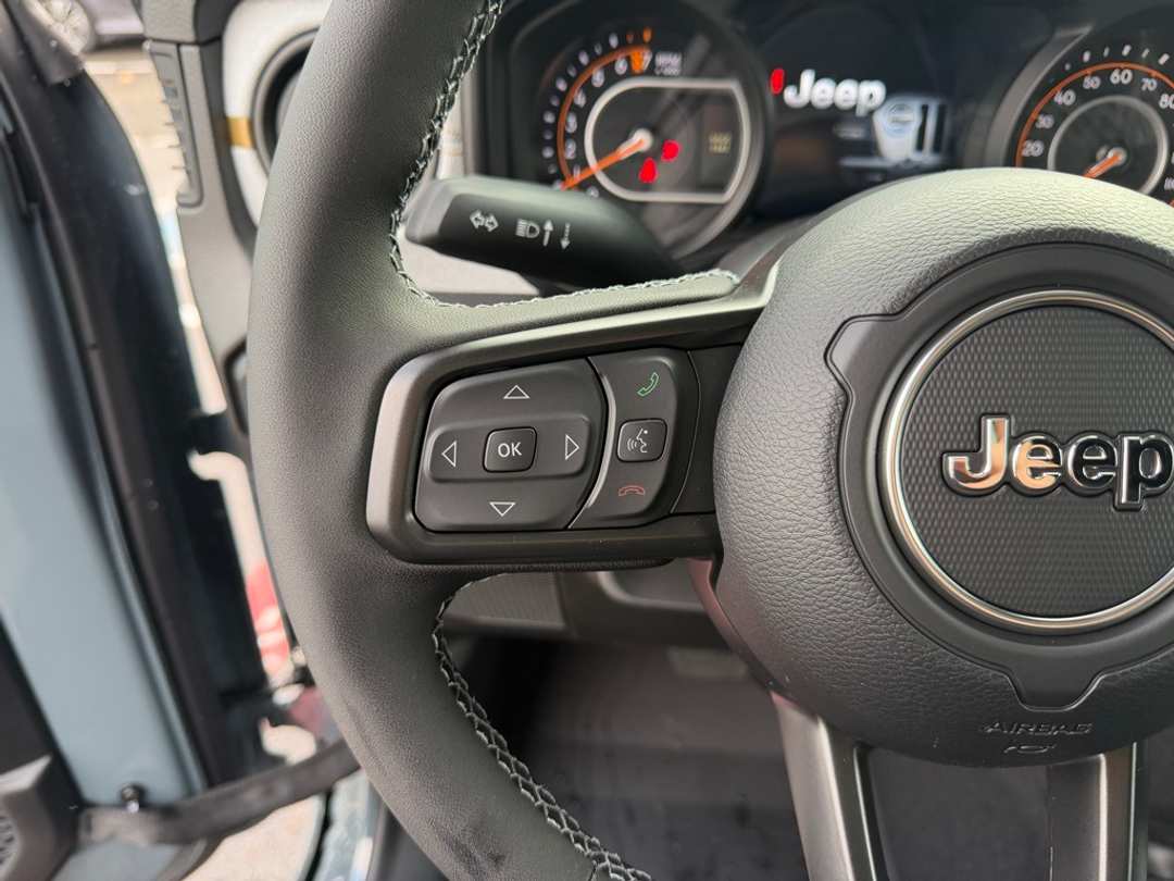 2026 Jeep Gladiator Sport S - Image 16