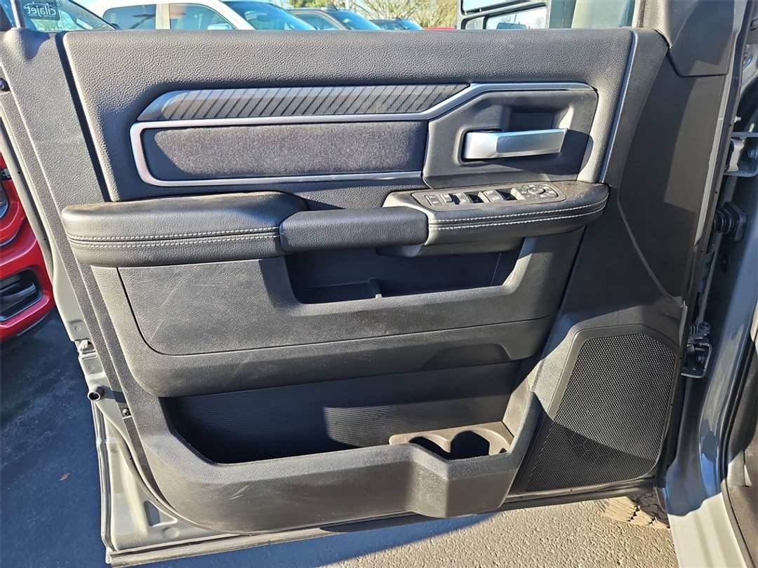 2026 Ram 3500 Big Horn - Image 10