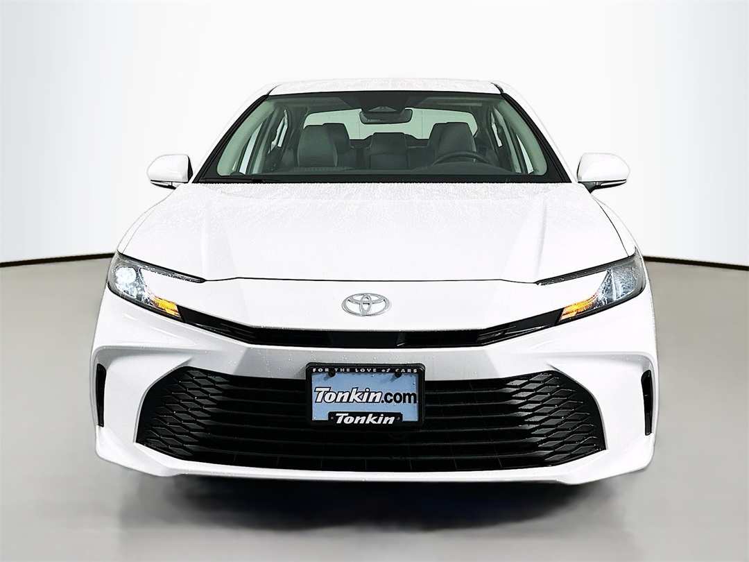 2026 Toyota Camry LE - Image 2