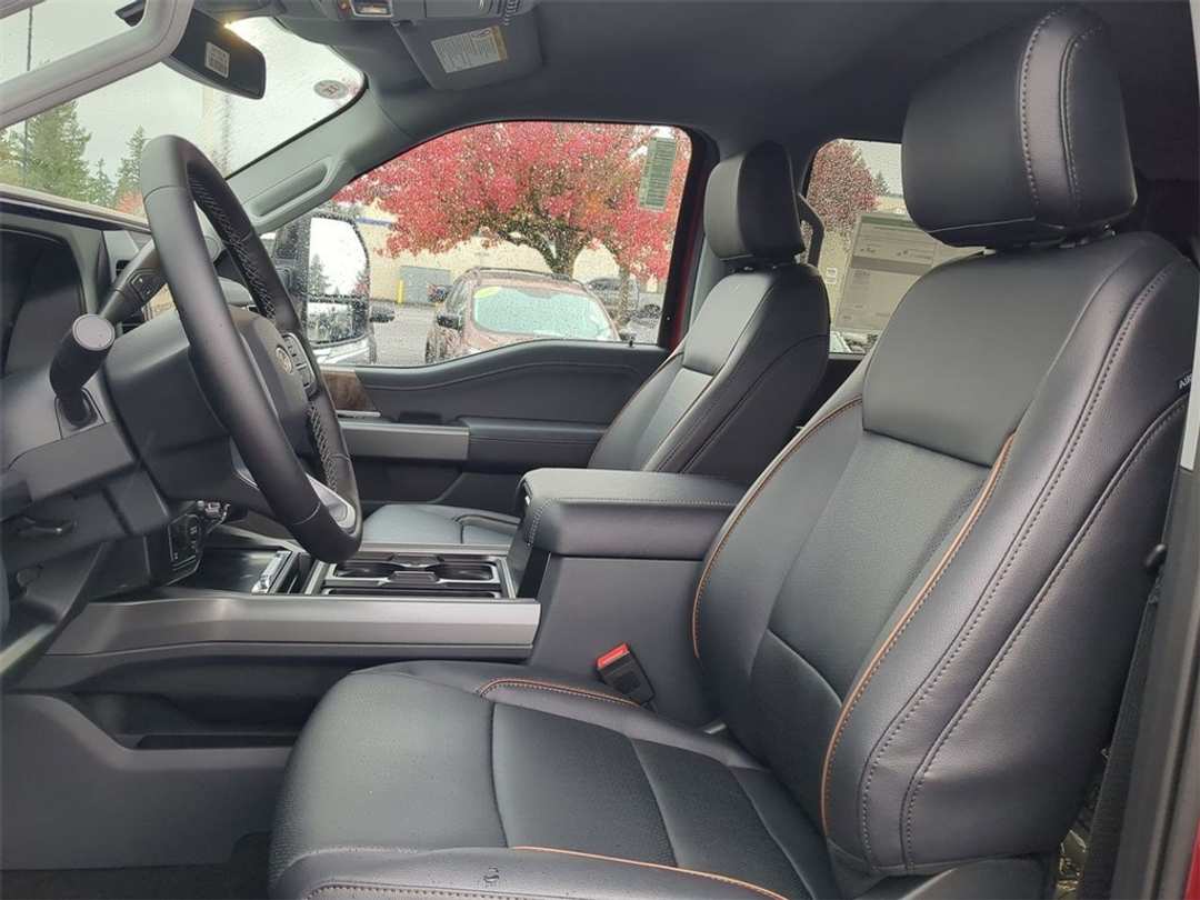 2026 Ford F-350Sd Lariat - Image 13