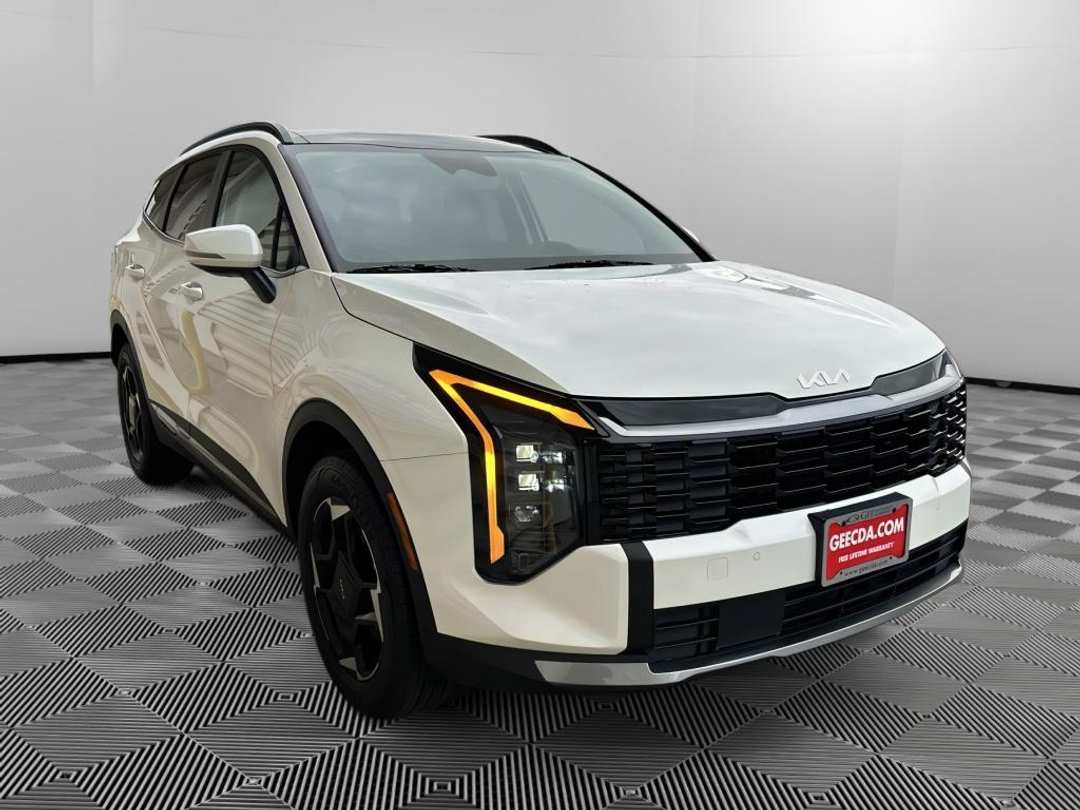 2026 Kia Sportage EX - Image 3
