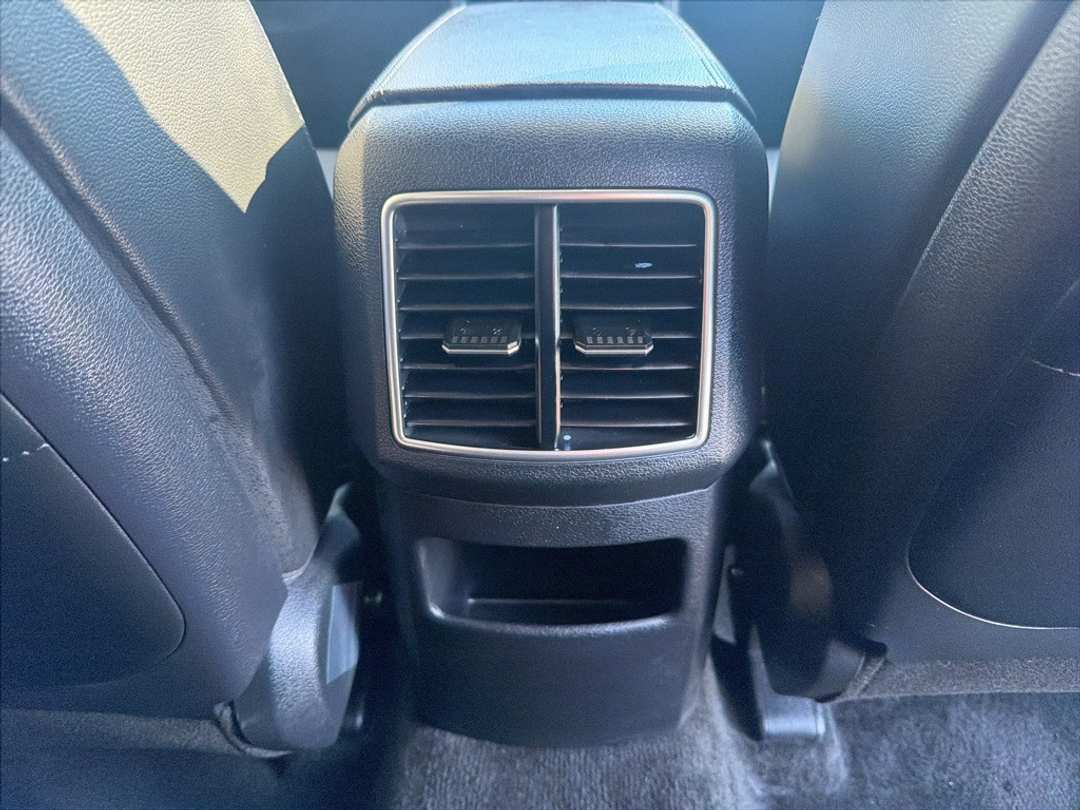 2024 Kia Sportage EX - Image 25