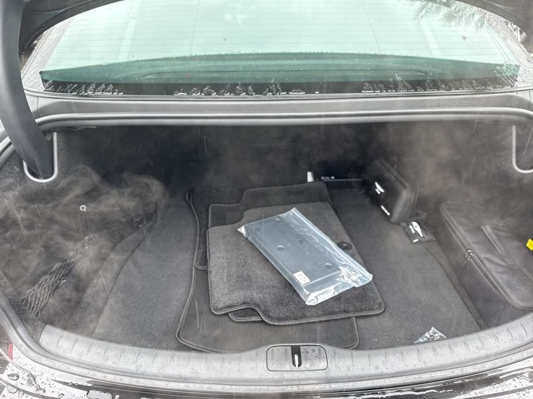 2025 Genesis G80 3.5T - Image 13