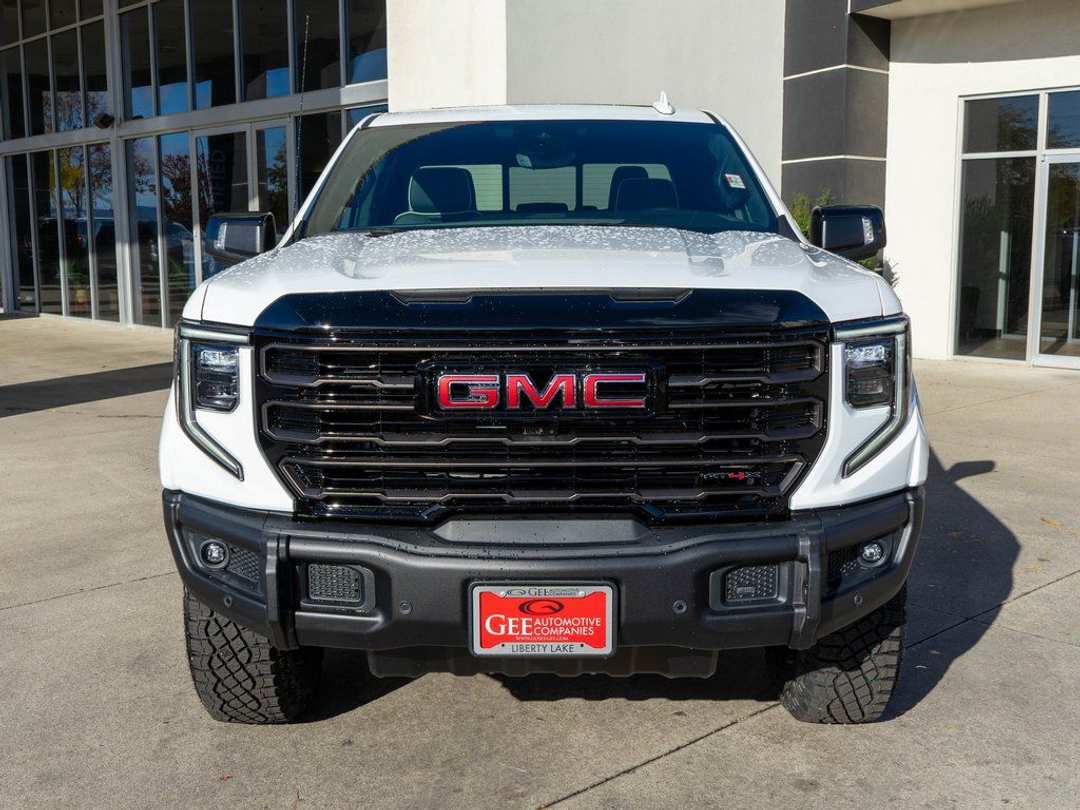 2026 GMC Sierra 1500 AT4X - Image 2
