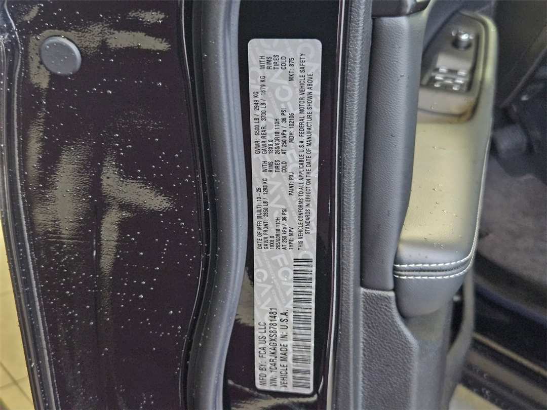 2025 Jeep Grand Cherokee L Altitude X - Image 42