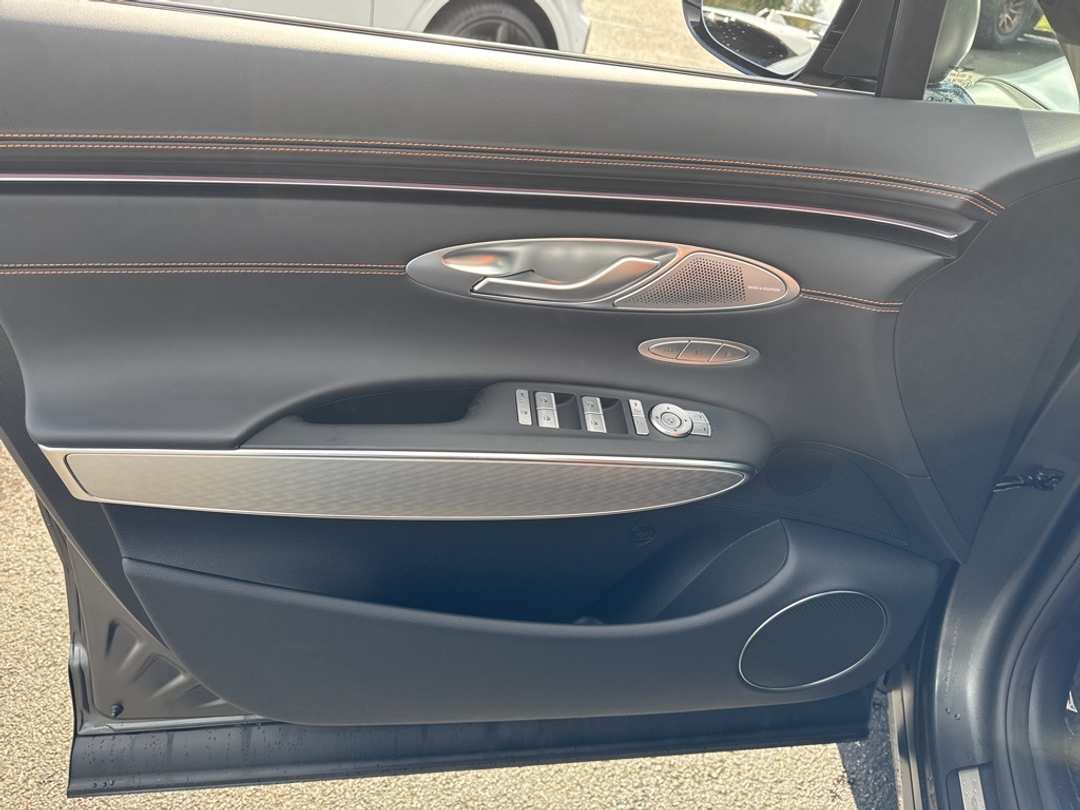 2026 Genesis Gv70 2.5T Sport Prestige - Image 16