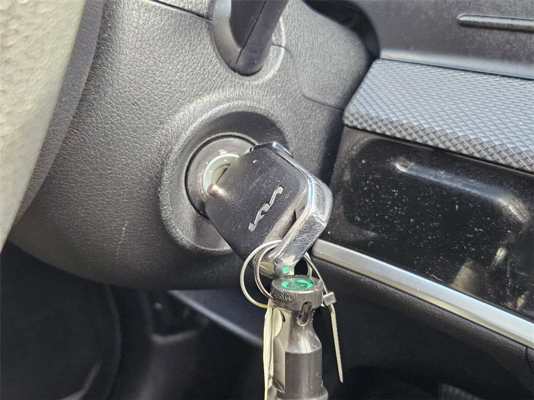 2024 Kia Sportage LX - Image 17