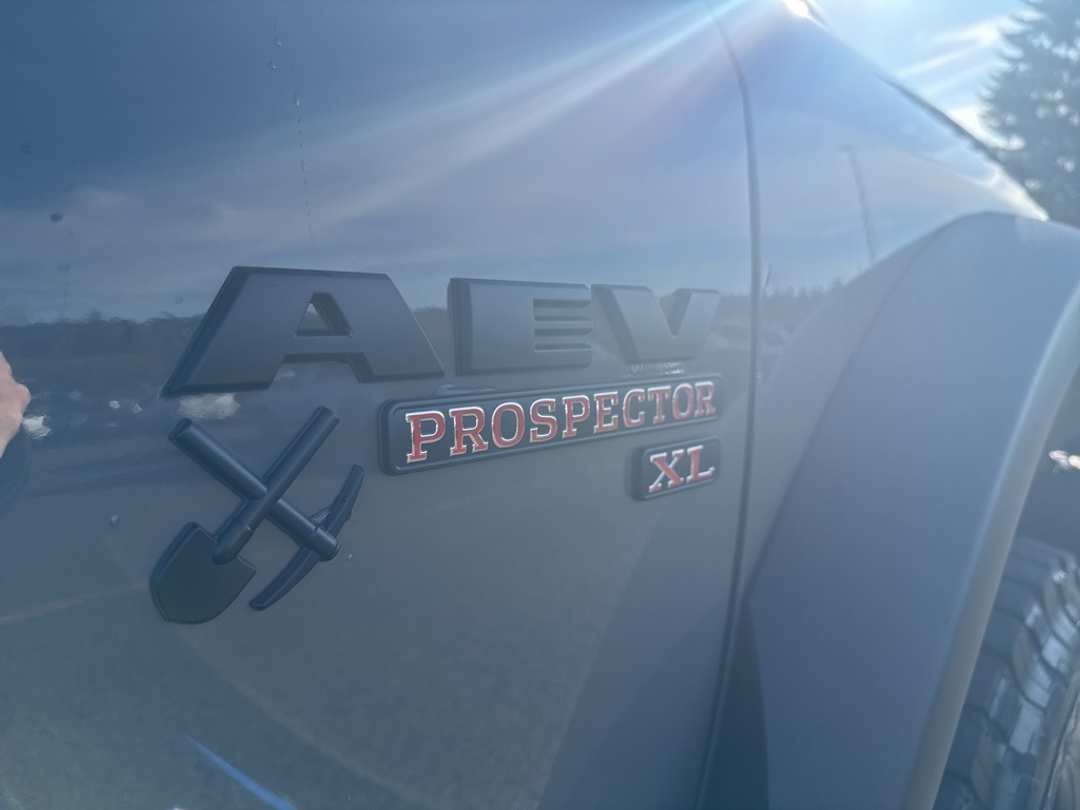 2026 Ram 2500 Laramie - Image 9