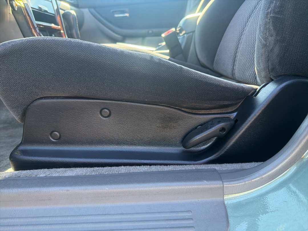 2003 Subaru Legacy L - Image 15