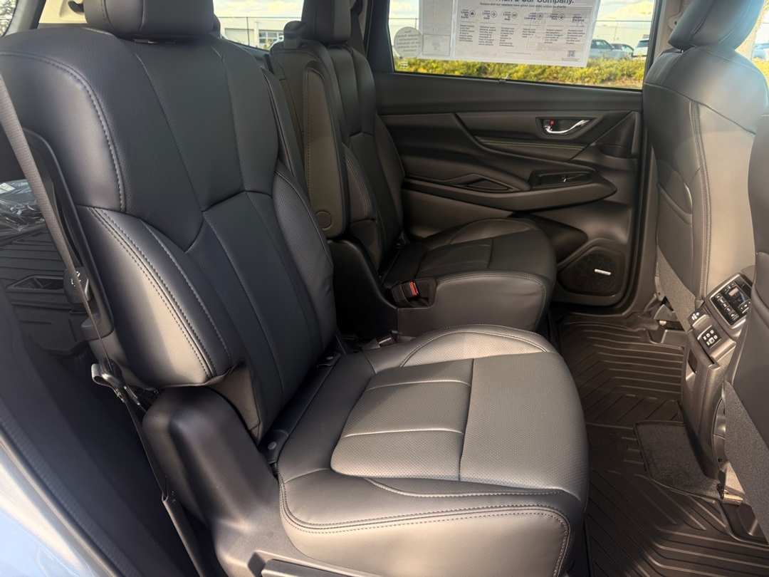 2026 Subaru Ascent Onyx Edition Touring - Image 25
