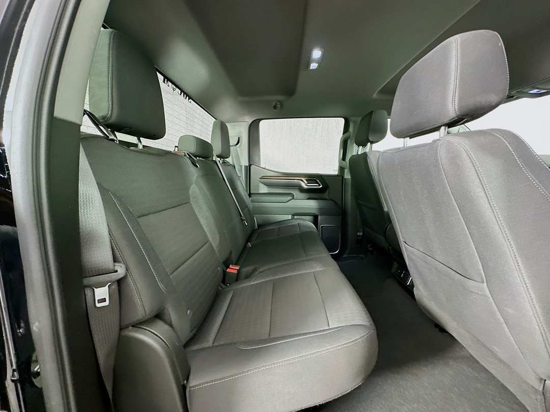 2023 Chevrolet Silverado 1500 LT - Image 28