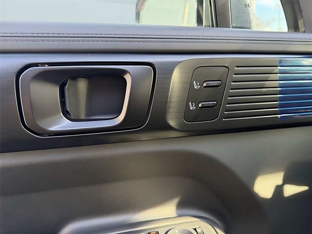 2026 Hyundai Santa Fe Calligraphy - Image 13