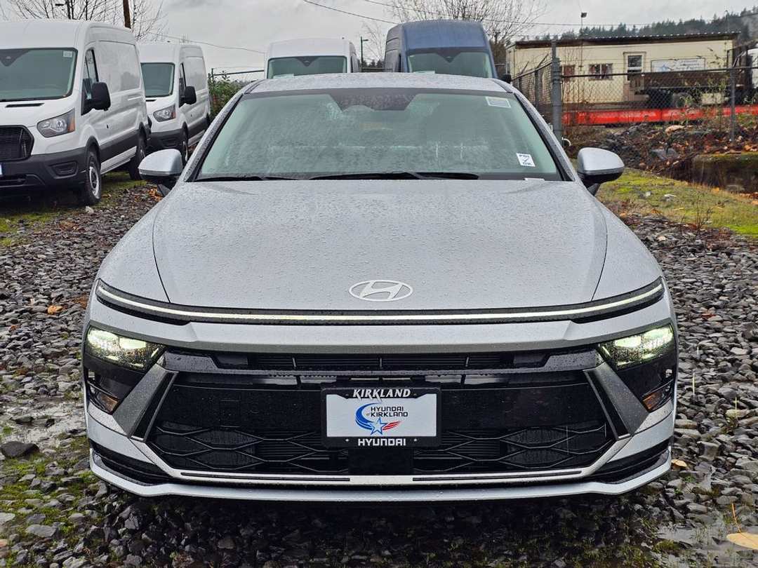 2026 Hyundai Sonata SEL Sport - Image 2