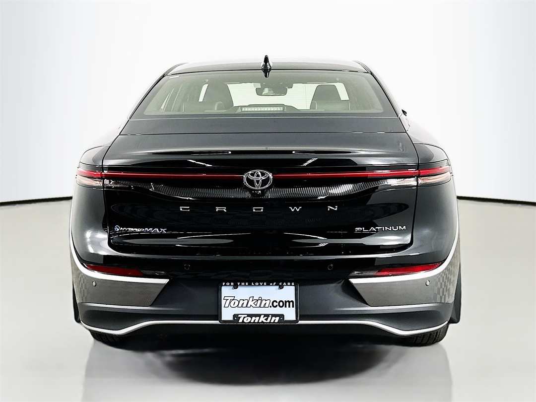 2026 Toyota Crown Platinum - Image 6