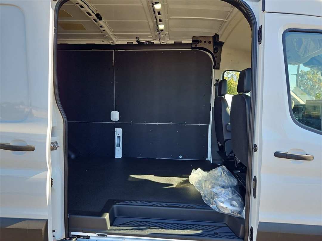 2026 Ford Transit-250 Base - Image 30