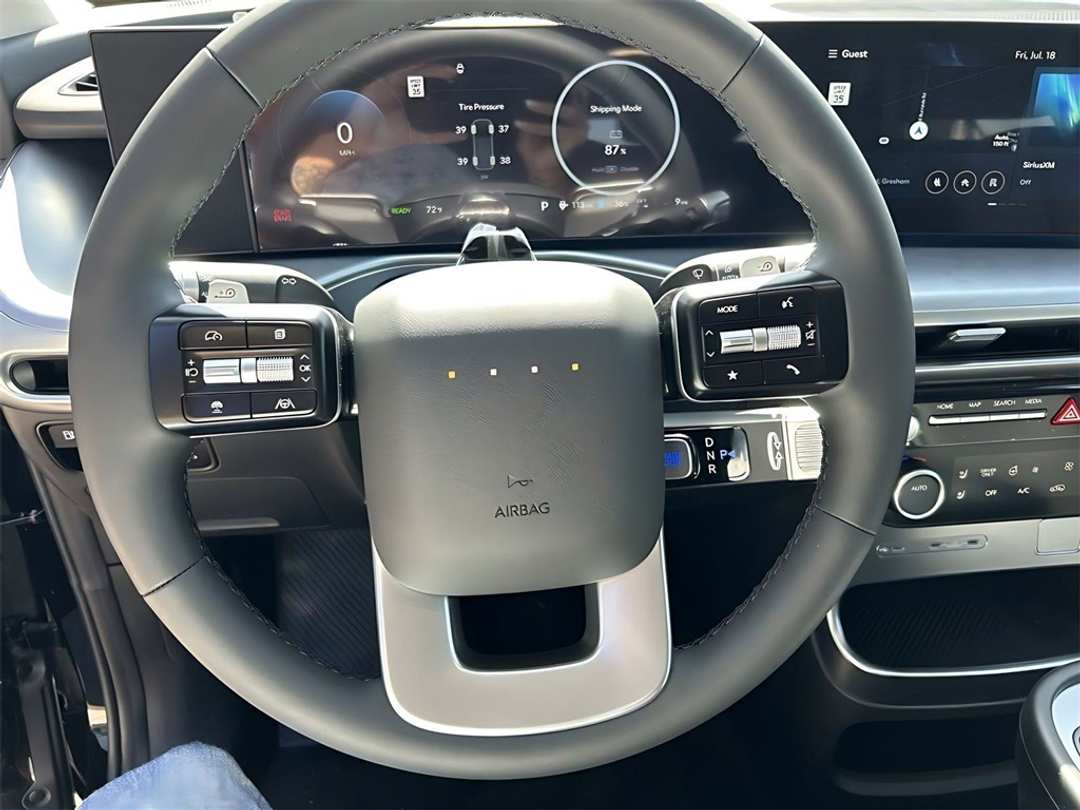 2026 Hyundai Ioniq 9 SEL - Image 13