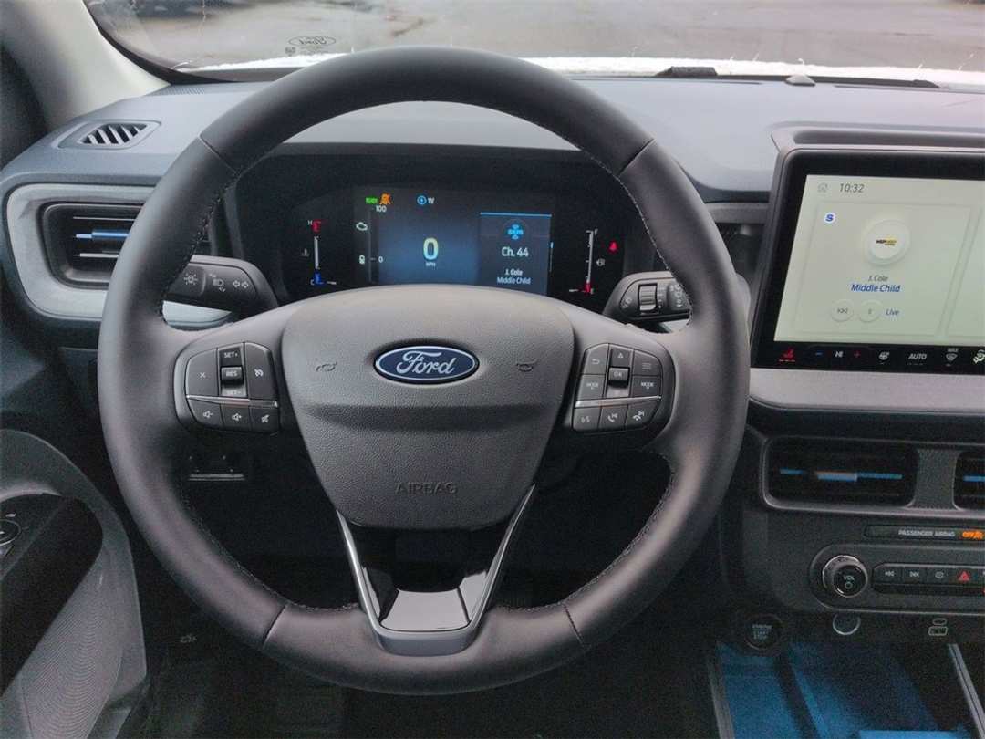 2026 Ford Maverick XLT - Image 13