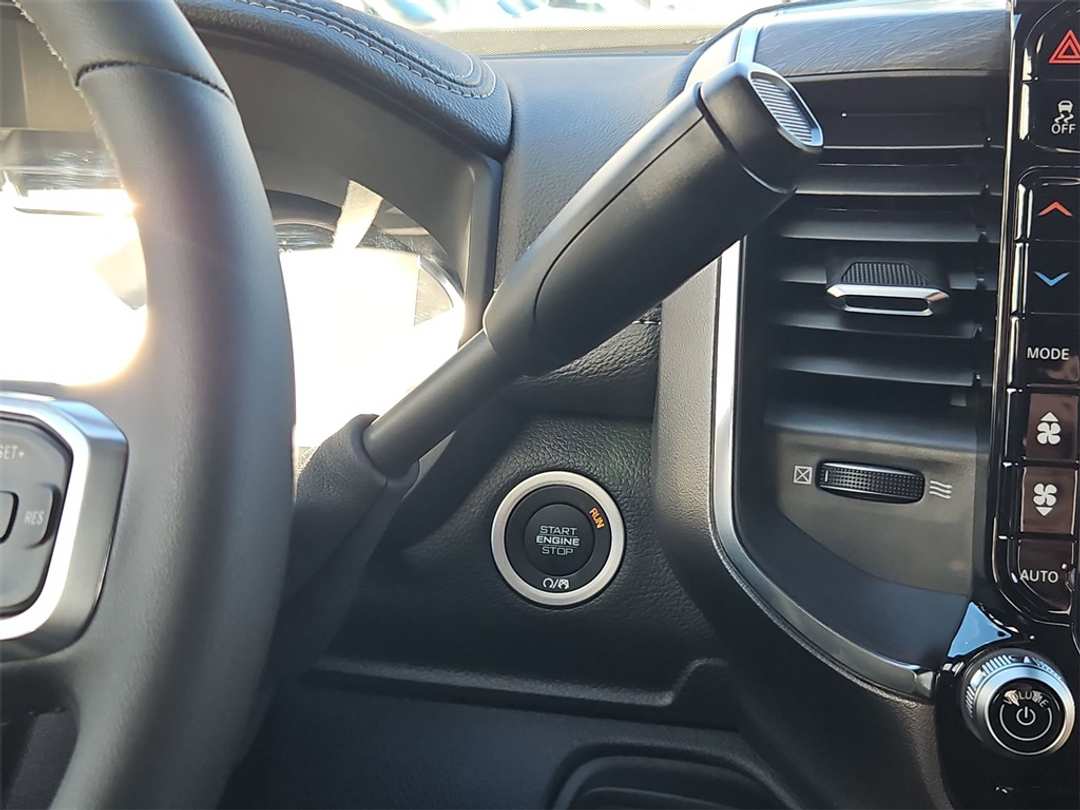 2026 Ram 3500 Laramie - Image 20