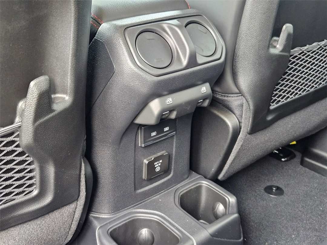 2026 Jeep Gladiator Rubicon - Image 30