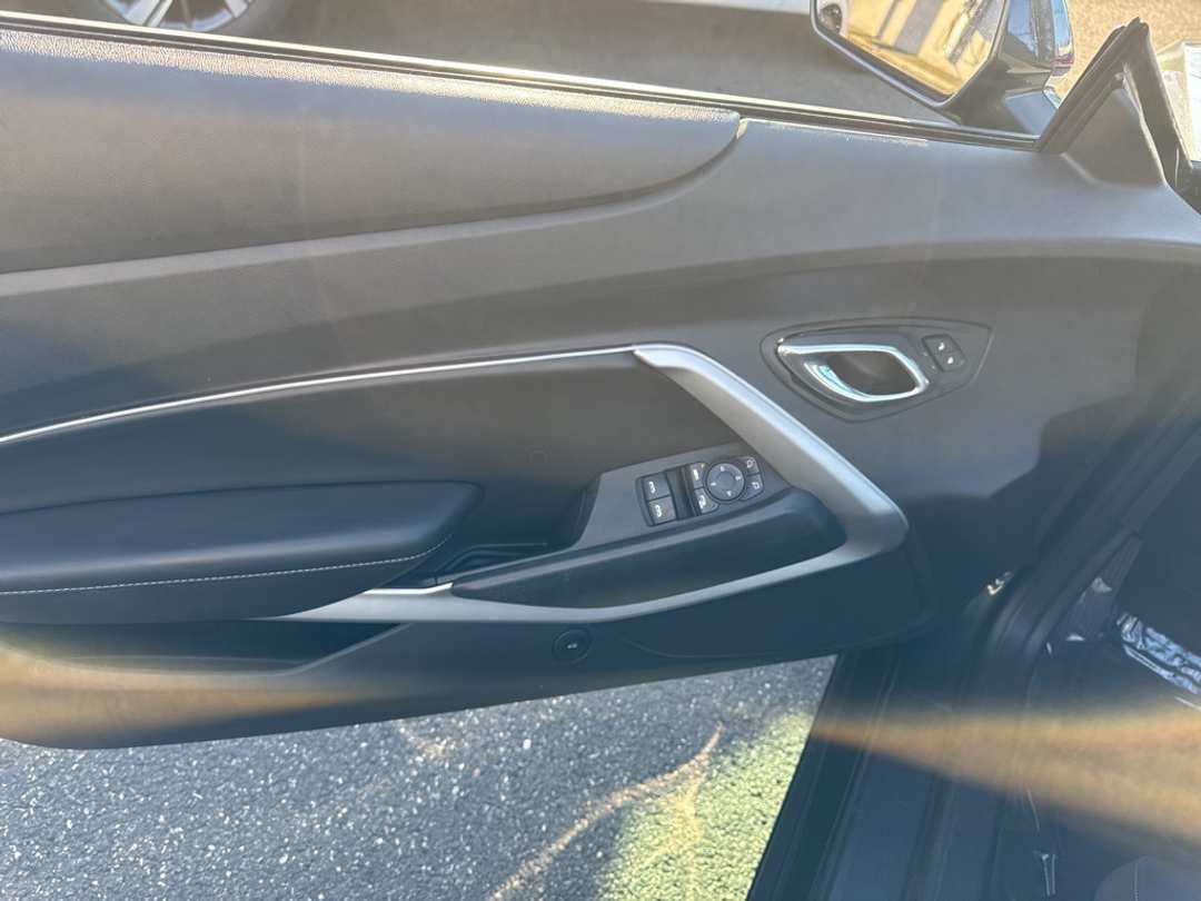 2016 Chevrolet Camaro 1LT - Image 19