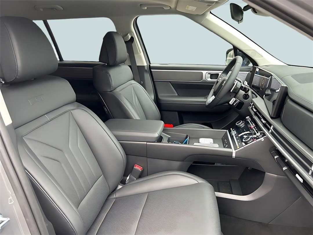 2026 Hyundai Santa Fe XRT - Image 11