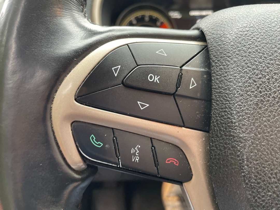 2016 Jeep Cherokee Limited - Image 11