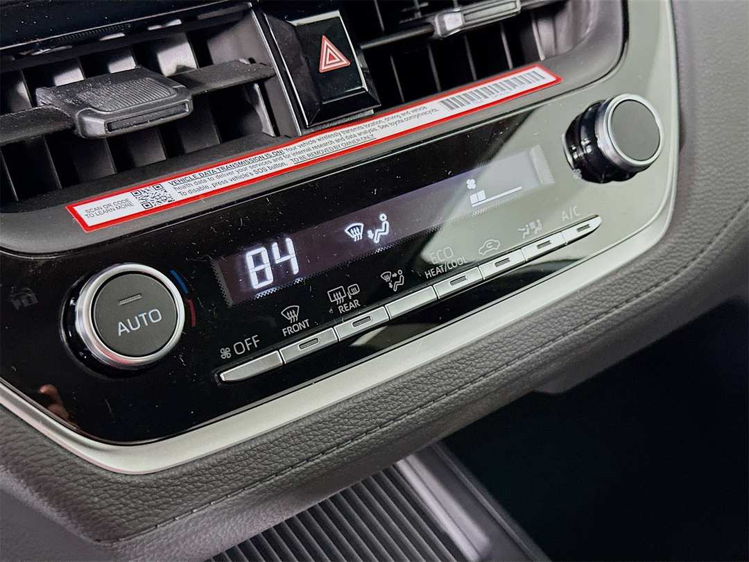 2026 Toyota Corolla Cross LE - Image 16