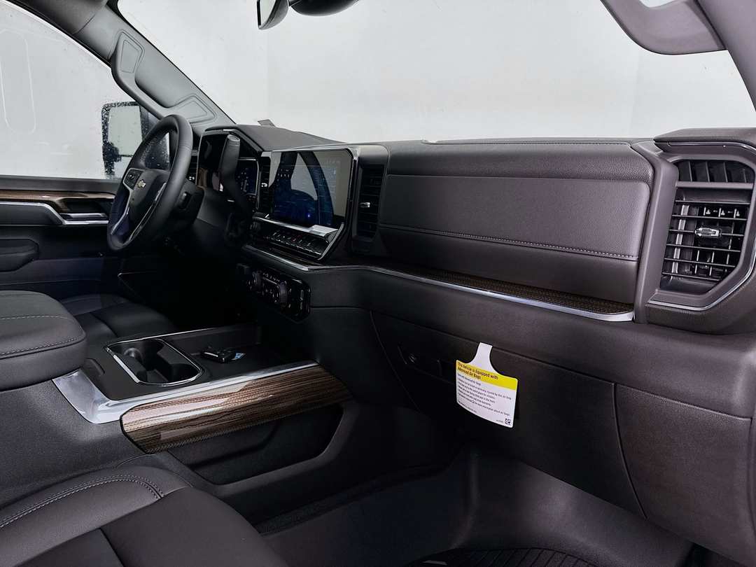 2025 Chevrolet Silverado 2500Hd LT - Image 31