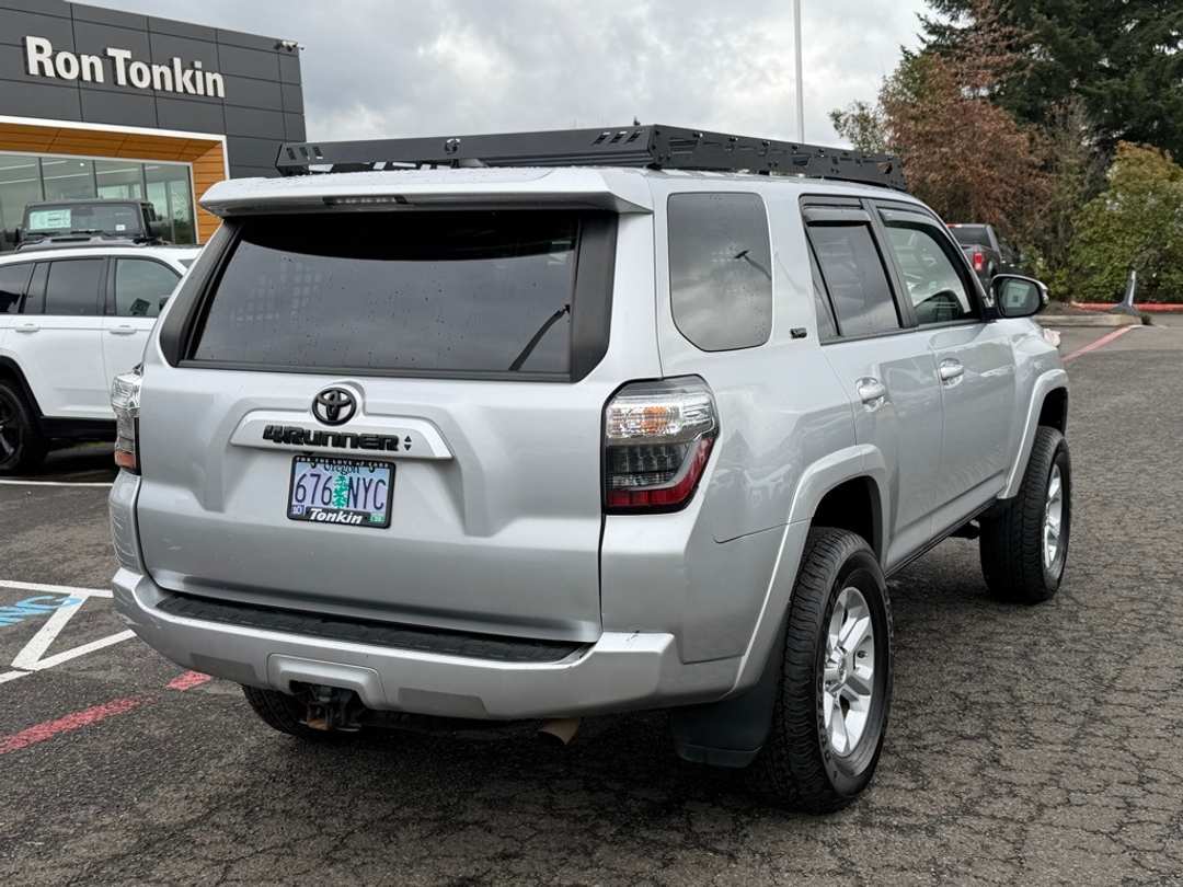 2021 Toyota 4Runner SR5 Premium - Image 8