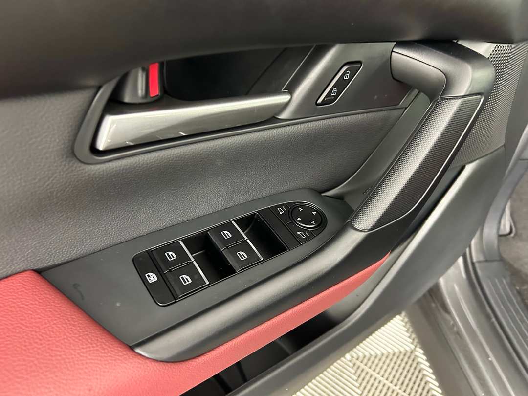 2026 MAZDA Cx-50 Premium - Image 11