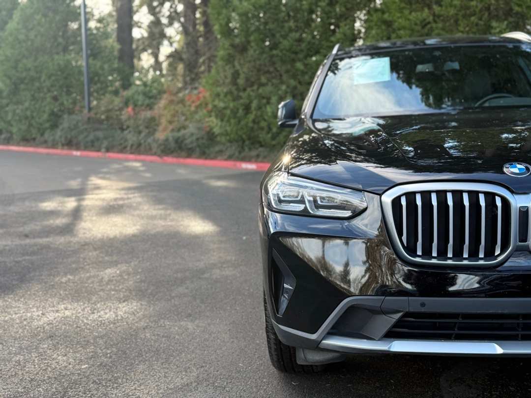 2023 BMW X3 xDrive30i - Image 3