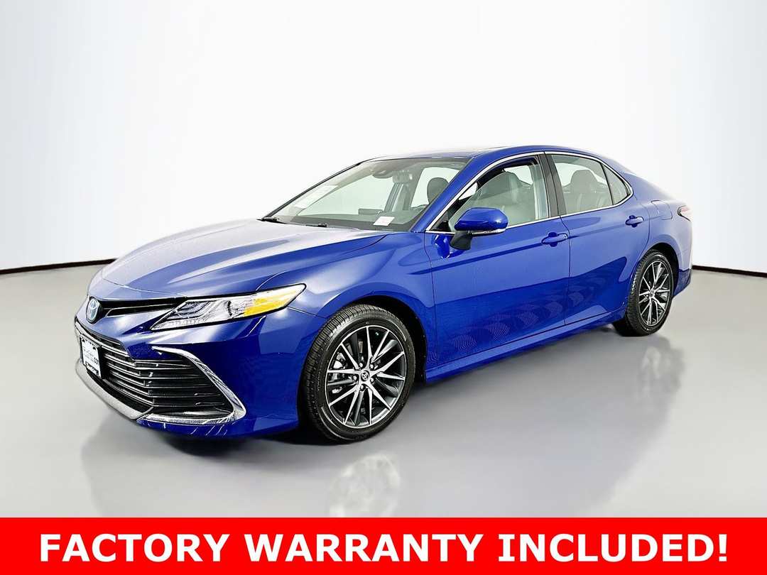 2024 Toyota Camry XLE - Image 3