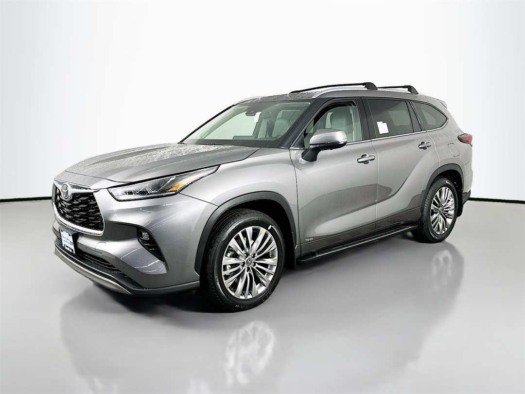 2026 Toyota Highlander Platinum - Image 3