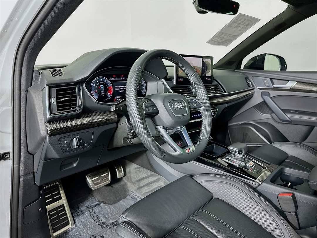 2023 Audi Sq5 Premium Plus - Image 9